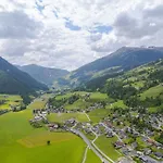 Building Ferien, Neukirchen
