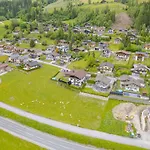 Building Ferien, Neukirchen
