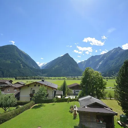 Building Ferien, Neukirchen