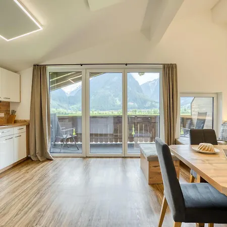 Apartment Building Ferien, Neukirchen *